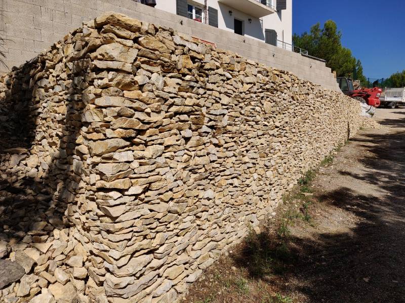 Mur pierre sèche